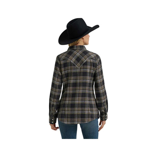 Wrangler Women's Retro Essential Long Sleeve Snap Shirt