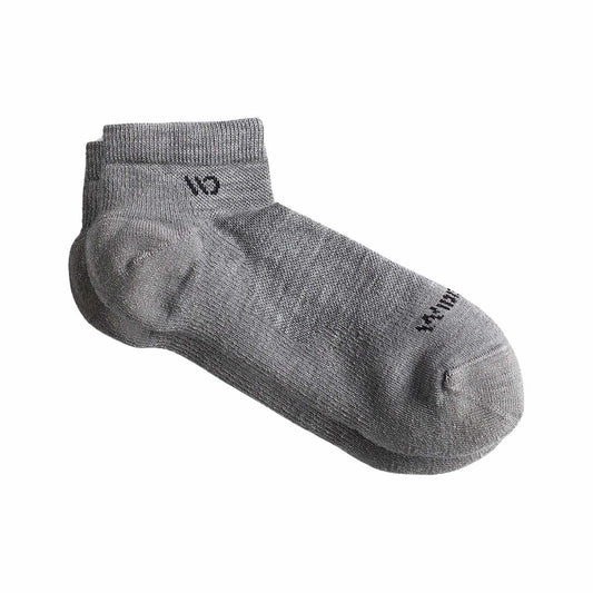 Men's Solid Cushioned No Show Socks