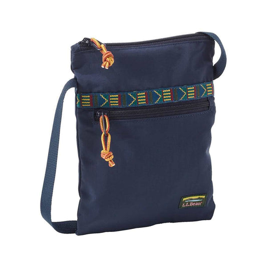 Color swatch for L.L.Bean Mountain Classic Crossbody Bag in Black