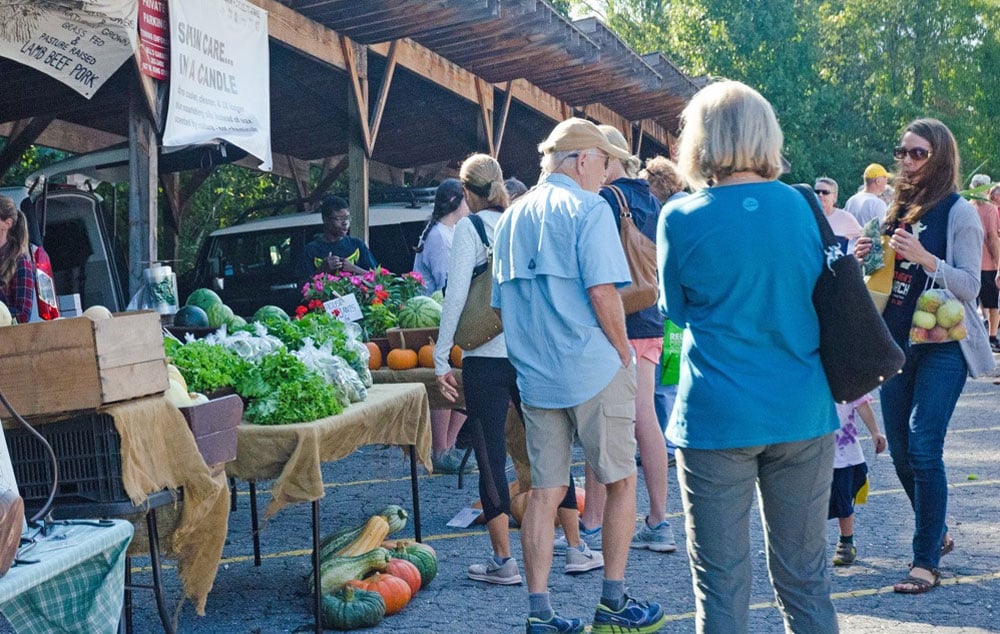 Shop Local at the Farmers' Market