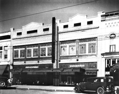 Meyers-Arnold Store along Main Street in 1930s