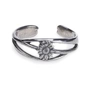 Nouveau Flower of the Month Bracelet: APR