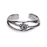 Nouveau Flower of the Month Bracelet: MAR