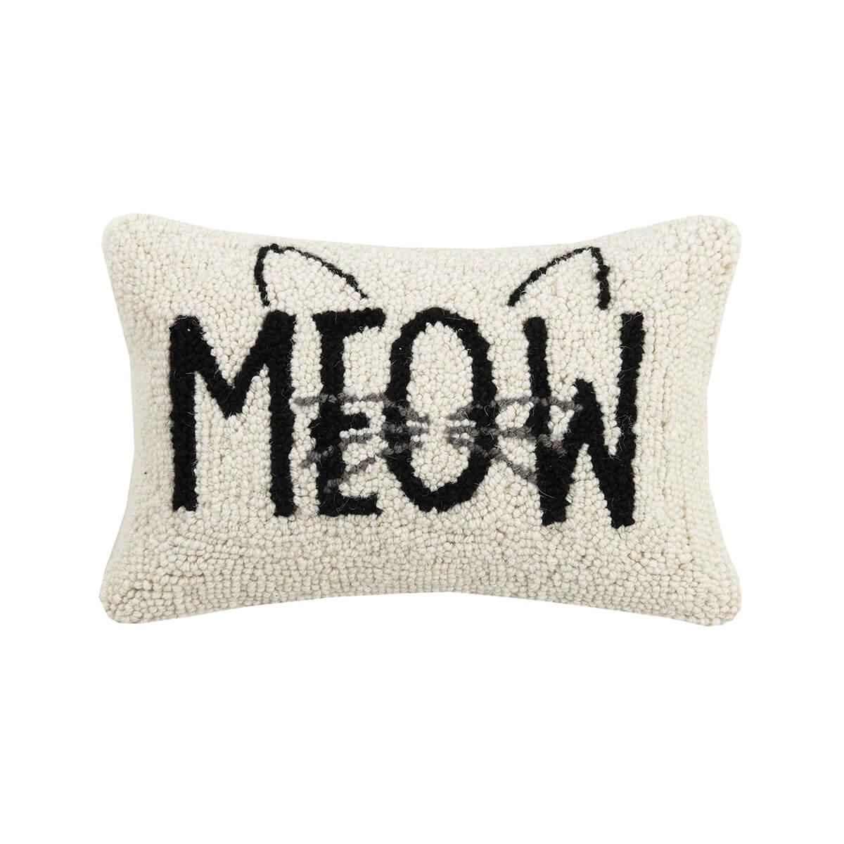 Hooked Meow Pillow
