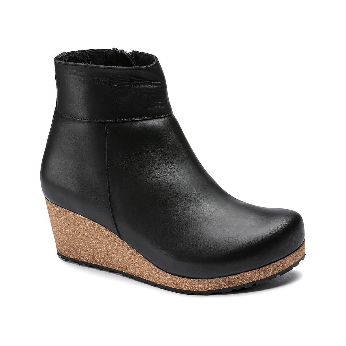  Women's Ebba Wedged Boots